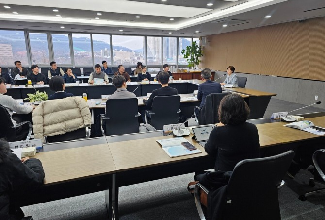 경기도 과천 한강유역본부에서 한국수자원공사 제1기 ‘K-water 2030 청년자문단’의 아이디어 제안발표회가 진행되고 있다. 사진=수자원공사