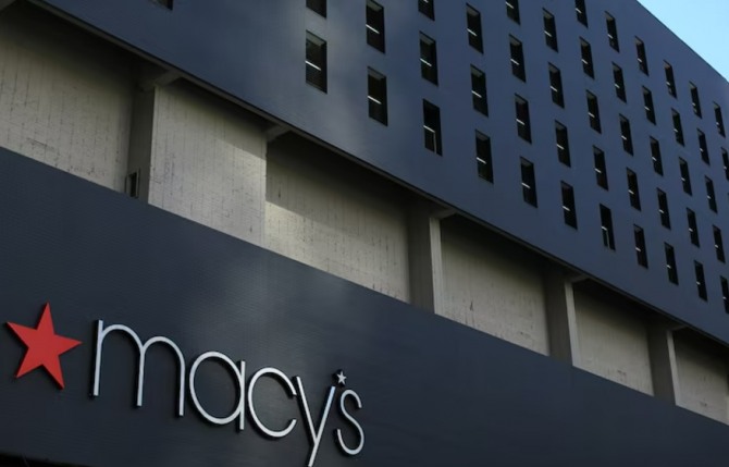 Macy's 로고가 미국 로스앤젤레스의 한 건물 측면에 그려져 있다. 사진=로이터