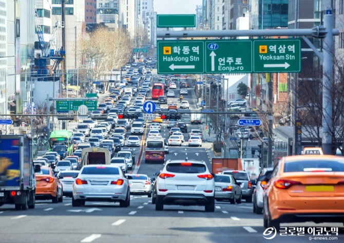 안전한 귀성길을 위해 출발 전 자동차 점검은 필수다. 사진=나연진 기자