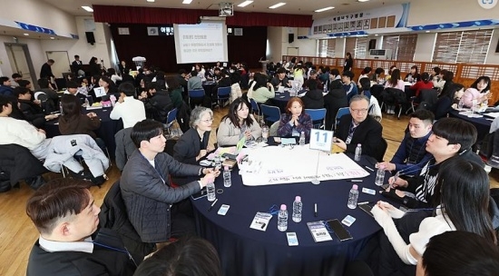 인천 남동구가 주최한 아동 친화도시 조성 위한 원탁토론회 모습. 사진=인천 남동구