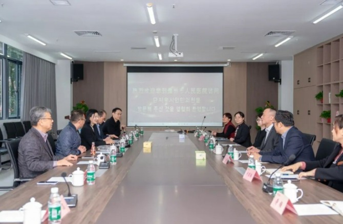 韓国の医療美術会社、ダンツー人民病院との協力について話し合う