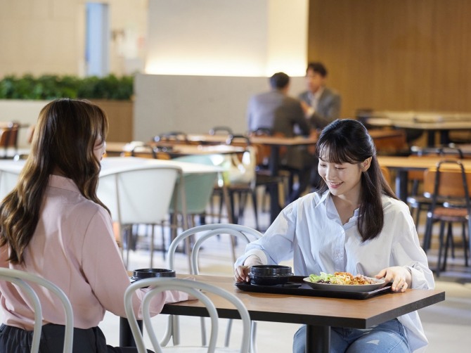 '삼삼한 데이'를 맞아 CJ프레시웨이가 전국 40여 개 단체급식장에서 저염 식단을 선보인다. 사진=CJ프레시웨이