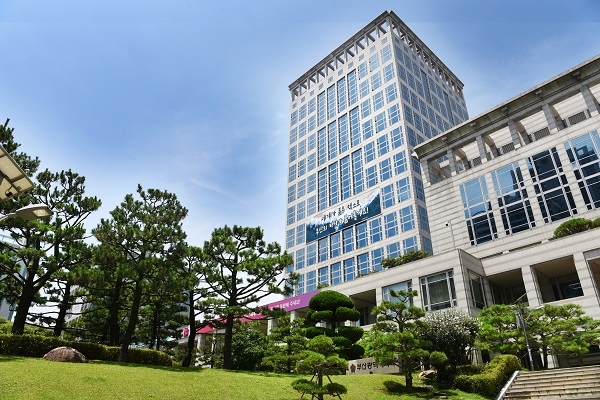 부산시청 청사 전경. 사진=부산시