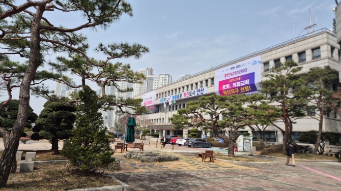 안산시청사. 사진=이관희 기자