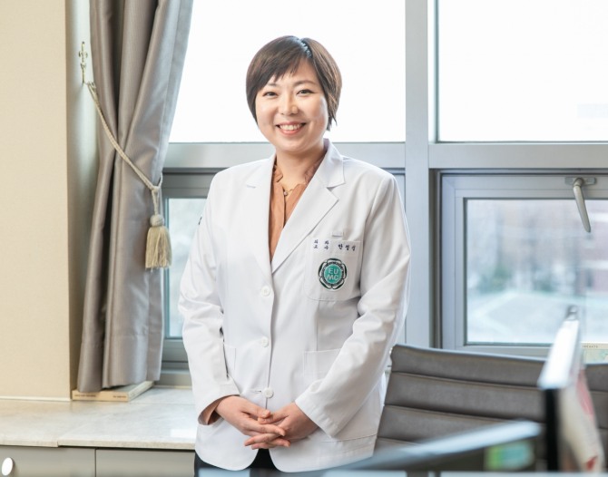 이재목동병원은 안정신 교수가 대한내비분비외과학회에서 연구학술상을 수상했다고 20일 밝혔다. 사진=이대의료원
