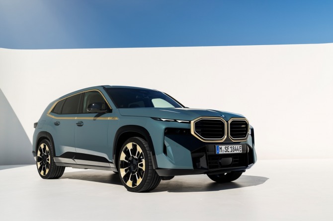 BMW XM 사진=BMW