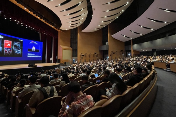 지난해 10월 서울코엑스에서 개최된 '2024 제18회 국제 시큐리티 콘퍼런스' 행사 모습. 사진=서울관광재단