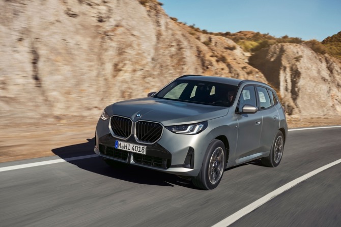 BMW X3 사진=BMW