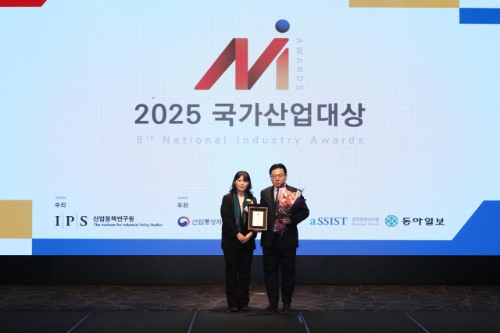 동국제약은 인사돌이 2025 국가산업대상 잇몸약 부문 대상을 수상했다고 2일 밝혔다. 사진=동국제약