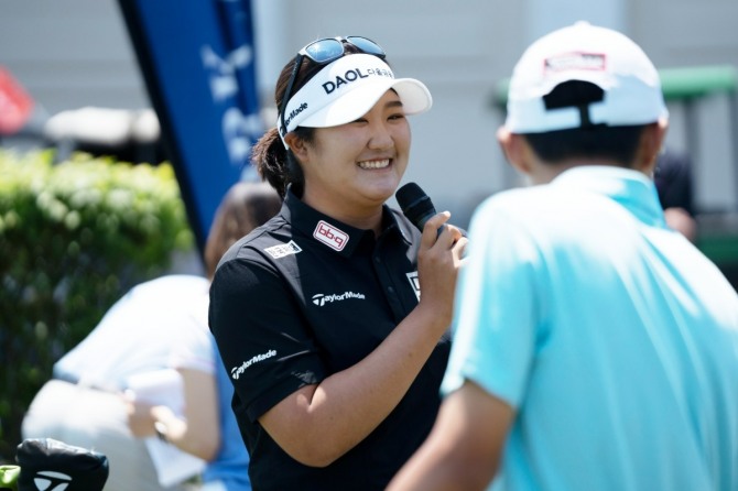 BBQ가 미국 뉴욕의 ‘뉴욕 컨트리 클럽’에서 ‘LPGA 유해란 프로와 함께하는 유소년 골프 자선행사’를 진행했다.  /사진=BBQ