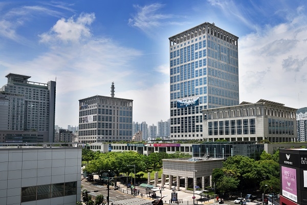부산시청 청사 전경
