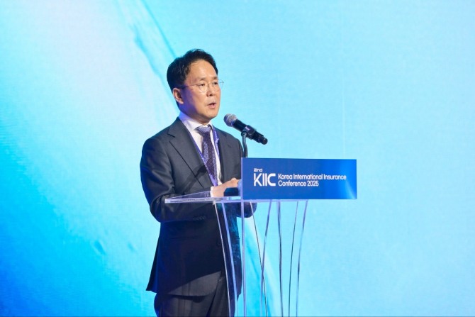 국내 최대 글로벌 보험 컨퍼런스 제2회 KIIC 개최_삼성화재 이문화 사장(사진)이 발언하고 있다. 사진=삼성화재 제공.