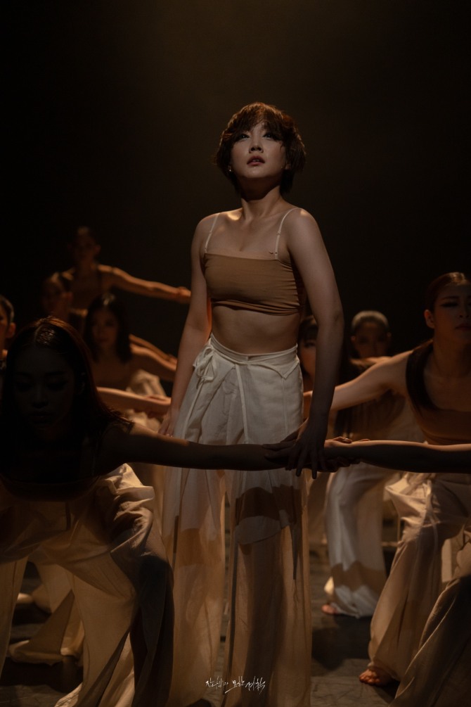 이남영 안무·출연의 'PANOPTICON(2022)'