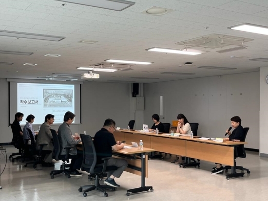 지난 13일 인천시 관계자들이 인천시립미술관 사전프로젝트 보고회를 진행하고 있는 모습. 사진=인천시