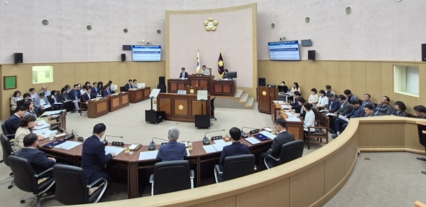 19일 기장군의회가 제289회 정례회를 마무리 했다. 회의 모습. 사진=기장군의회
