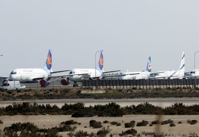 지난 6월 16일(현지시각) 키프로스 라르나카 국제공항에 이스라엘 국영항공사 엘알과 이스라에어 소속 항공기들이 주기돼 있다. 사진=로이터