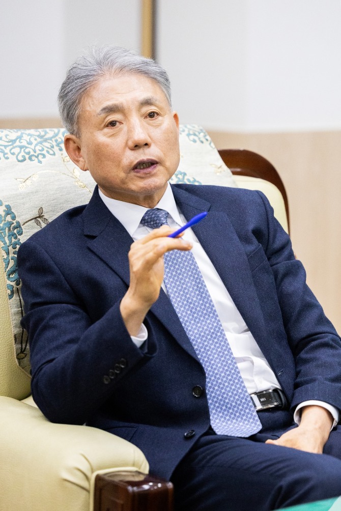 윤환 구청장은 민선8기 출범 3주년을 맞아 “계양의 100년 미래 위한 기반, 끝까지 흔들림 없이 다질 것”이라고 1일 밝혔다.  사진=계양구