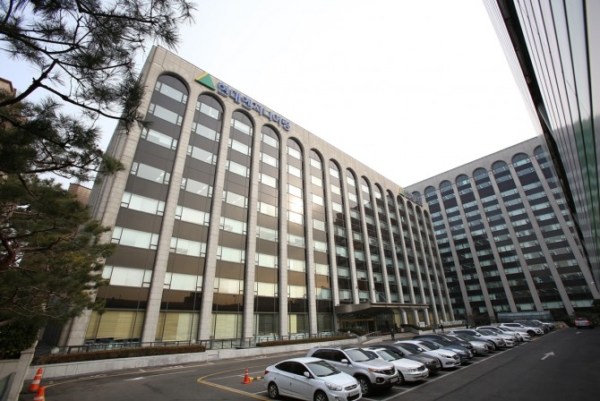 현대엔지니어링이 최근 국토교통부가 발표한 2025년 건설사업자간 상호협력평가에서 2년 연속 최우수 등급을 받았다. 종로구 계동 현대엔지니어링 사옥. 사진=현대엔지니어링