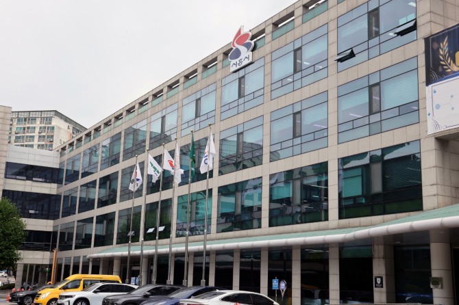 시흥시청사. 사진=이관희 기자
