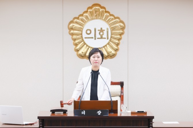  지난 15일 부평구의회에서는 제270회 임시회에서 새로운 임기를 맞는 예산결산특별위원회 및 윤리특별위원회의 위원장과 부위원장을 선출했다고 16일 밝혔다. 사진=부평구의회