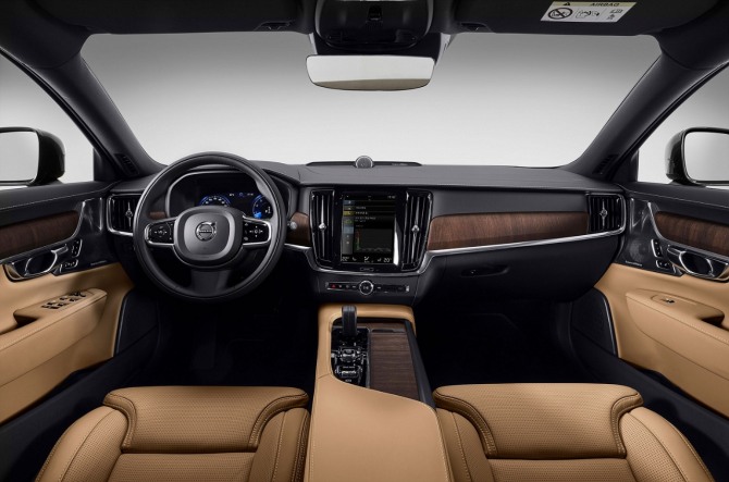 볼보 V90 CC 인테리어 사진=볼보