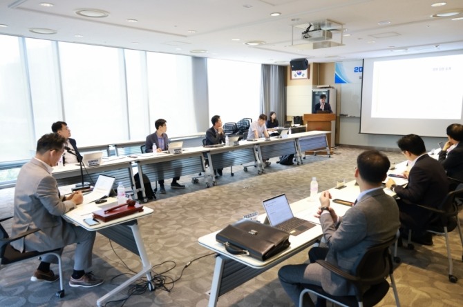 한국환경공단은 24일 중소기업DMC타워에서 '25년 제1회 한국환경공단 인권경영위원회를 개최했다. 사진=한국환경공단
