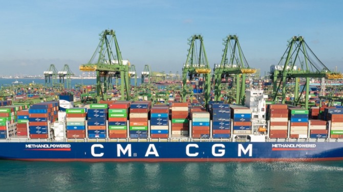 HD현대삼호중공업이 프랑스 해운사 CMA CGM에 1만 3000TEU(20피트 컨테이너 기준)급 메탄올 이중연료 컨테이너선 12척을 순차 인도한다고 밝혔다. 사진=CMA CGM