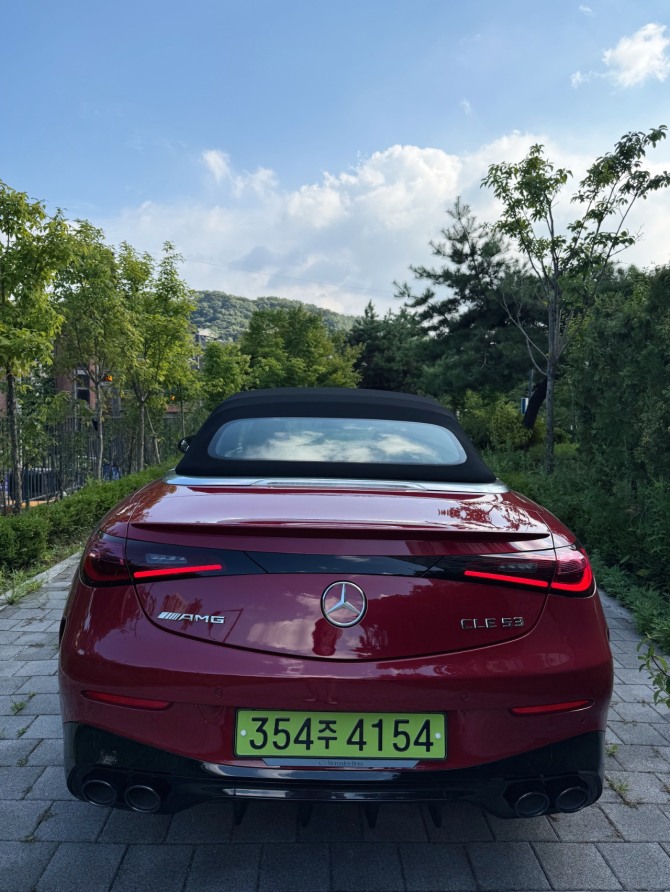 메르세데스-AMG CLE 53 4MATIC+ 카브리올레 후면부. 사진=나연진 기자