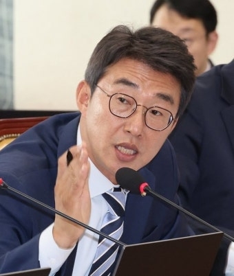 27일 노종면 더불어민주당 의원이 국회 예결위 전체회의에서 인천, 부평 등 지역 현안에 대해 질의하고 있다.  사진=의원실