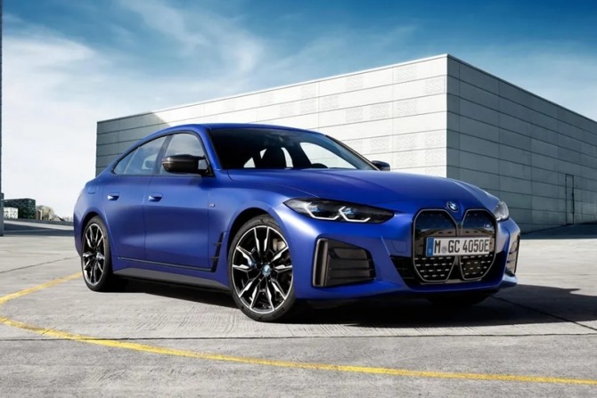 BMW i4