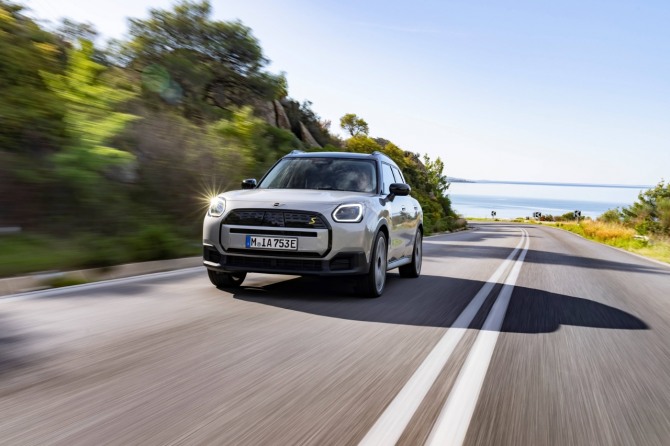 더 뉴 올-일렉트릭 MINI 컨트리맨 SE ALL4. 사진=BMW그룹