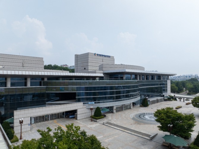 안산예술의 전당 전경. 사진=안산문화재단