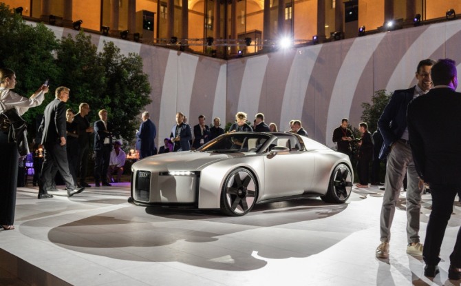 'IAA 모빌리티 2025' 본 행사 이틀 전 별도 이벤트에서 공개된 콘셉트 C 사진=아우디