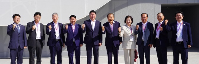 오사카 엑스포 참관단. 사진=대한상공회의소