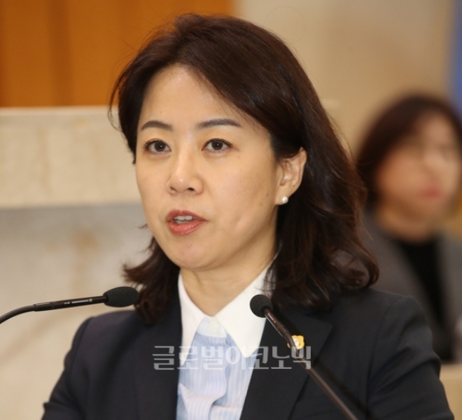 포항시의회 김민정 의원. 사진=포항시의회