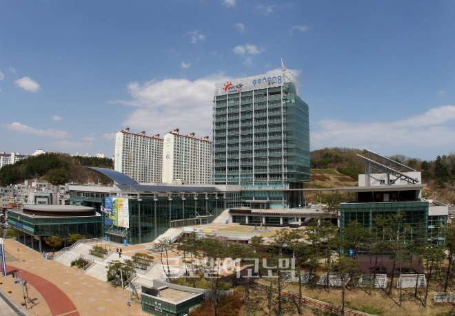 포항시청사 전경.