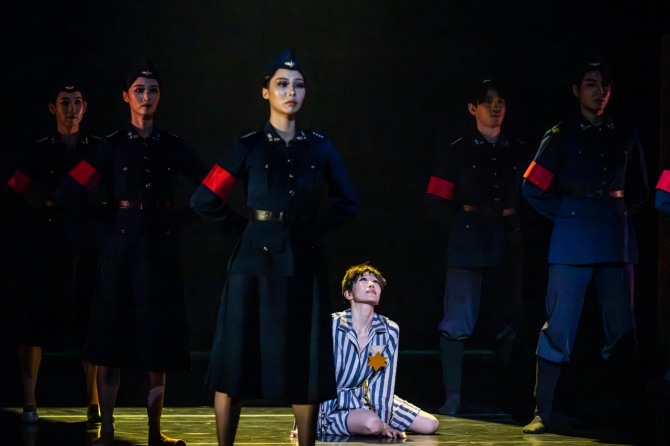 지우영 안무의 창작발레 '안네 프랑크'