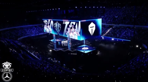 2025년 9월 21일, 중국 LPL 서머 스플릿 결승전이 열린 선전시 유니버시아드 스포츠 센터 현장의 모습. 사진=LPL