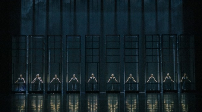 서연수 안무·강요찬 연출 '집 속의 집: 안팎' ⓒBAKi