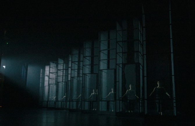 서연수 안무·강요찬 연출 '집 속의 집: 안팎' ⓒBAKi