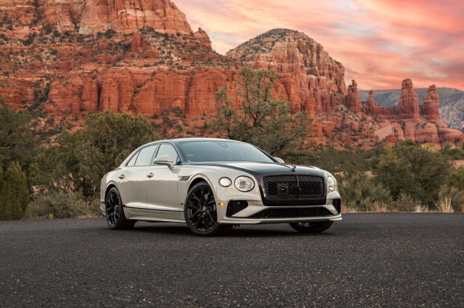 벤틀리 플라잉스퍼 사진=벤틀리