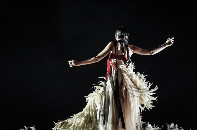 정유진 안무의 '오감도-까마귀가 내려다본 세상', 서울무용제 우수상