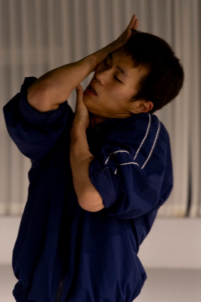 12월 10일 8시 반석아트홀에서 공연될 예정인 '7인의 아해' 연습 장면