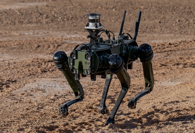 LIG넥스원의 미국 4족 보행 로봇 전문 기업 고스트로보틱스의 '비전 60'. 사진=고스트로보보틱스