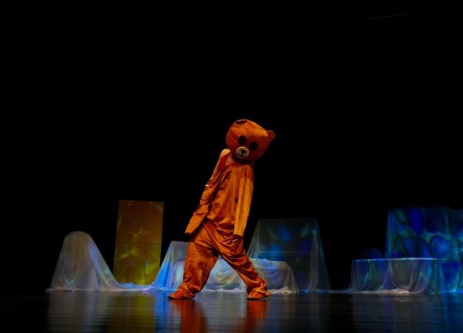 전예화 안무·연출의 '껍질 아래'