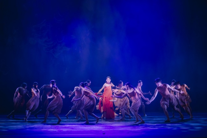 김진미 안무, 최성신 연출의 '오르페우스'(2025)