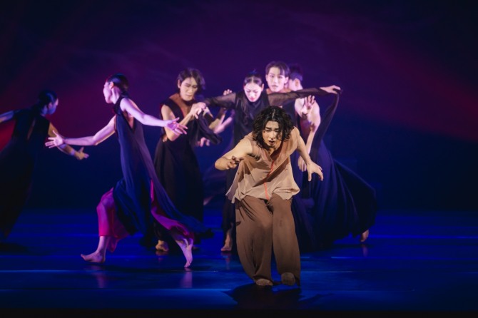 김진미 안무, 최성신 연출의 '오르페우스'(2025)