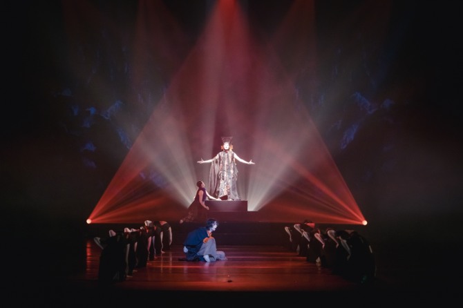 김진미 안무, 최성신 연출의 '오르페우스'(2025)