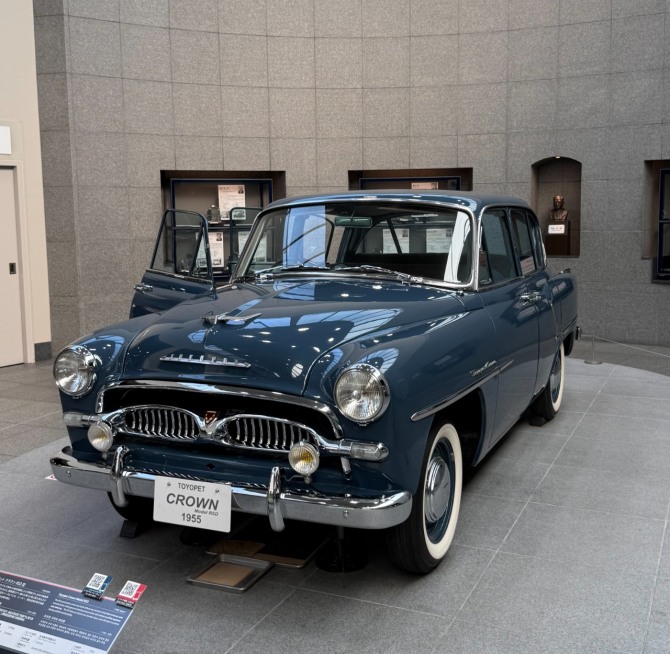 토요타 브랜드의 역사를 함께 살아온 1955년 토요타 크라운 1세대 모델 사진=나고야, 육동윤 글로벌이코노믹 기자 