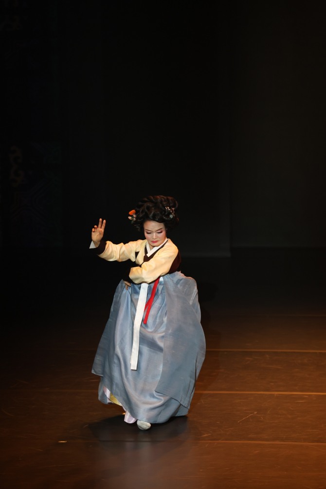 응천교방굿거리춤